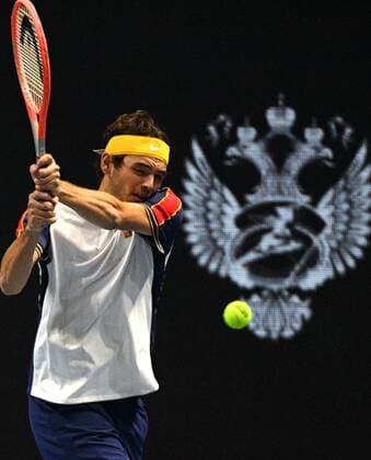 6686109 31.10.2021 Taylor Fritz, of the USA, competes in the men s singles final match against Croatia s Marin ?ili?? at the St. Petersburg Open international tennis tournament in St. Petersburg, Russia. Alexander Galperin Sputnik Russia Tennis St Petersburg Open  61ef4e49bc46acd6