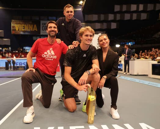 TENNIS - ATP, Tennis Herren Erste Bank Open VIENNA,AUSTRIA,31.OCT.21 - TENNIS - ATP World Tour, Erste Bank Open, final. Image shows coaches, Alexander Zverev (GER) and Sophia Thomalla.  GEPAxpictures xWalterxLuger