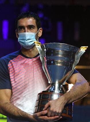 6686255 31.10.2021 Croatia s Marin ?ili?? poses with a trophy after winning the men s singles final match against Taylor Fritz, of the USA, at the St. Petersburg Open international tennis tournament in St. Petersburg, Russia. Alexander Galperin Sputnik Russia Tennis St Petersburg Open  e04f772595d4e9ae