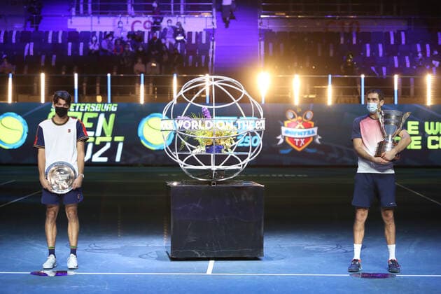 SAINT PETERSBURG, RUSSIA - OCTOBER 31: Marin Cilic and Taylor Fritz hold the tournament trophies during a photo shoot at ATP, Tennis Herren International tennis tournament St. Petersburg Open on October 31, 2021, at Sibur Arena in Saint Petersburg, Russia. (Photo by Anatoliy Medved Icon Sportswire) TENNIS: OCT 31 St. Petersburg Open Icon2110313251