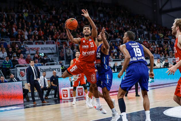 Brose Bamberg Alba Berlin easyCredit BBL Basketball Bundesliga Season 2021 22 Matchday 6, 31 10 2021 Bamberg, Brose Arena Photo Daniel Löb Loeb Copyright: DanielxLöb