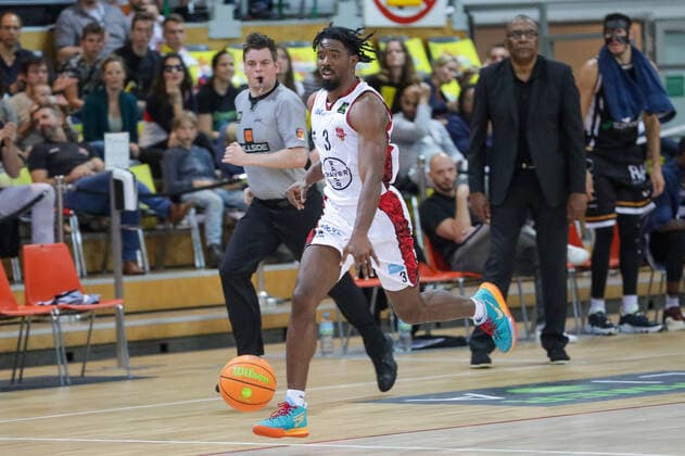 Quentin Goodin Giants TSV Bayer 04 Leverkusen, 03 Giants TSV Bayer 04 Leverkusen vs Itzehoe Eagles, Basketball,2 Liga,7 Spieltag, Spielzeit 2021 2022, 31 10 2021, Giants TSV Bayer 04 Leverkusen vs Itzehoe Eagles, Basketball,2 Liga,7 Spieltag, Spielzeit 2021 2022, 31 10 2021 Leverkusen Copyright: xEibner-Pressefoto SaraxRoustax EP_SRA