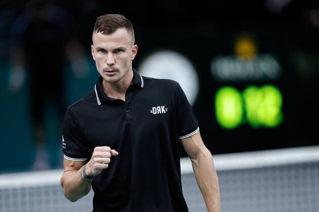 Marton FUCSOVICS (HUN) TENNIS : Rolex Paris Masters - Jour 1 - 01 11 2021 AurelienMorissard Panoramic 