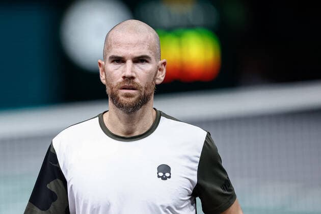 Adrian MANNARINO (FRA) TENNIS : Rolex Paris Masters - Jour 1 - 01 11 2021 AurelienMorissard Panoramic 