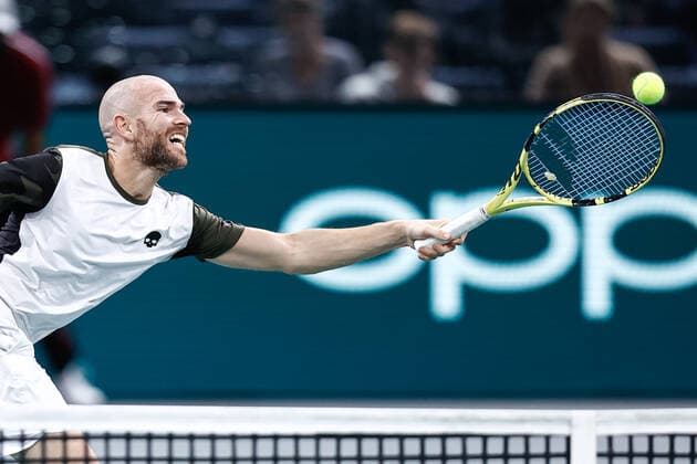 Adrian MANNARINO (FRA) TENNIS : Rolex Paris Masters - Jour 1 - 01 11 2021 AurelienMorissard Panoramic 