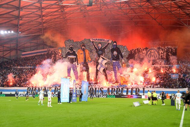 Ligue 1 2021-22, Olympique Marseille Marsiglia-PSG Paris Saint Germain 0-0, STADIO STADE ORANGE VELODROME, CURVA TIFOSI SUPPORTERS, FUMOGENI, SCENOGRAFIA, COREOGRAFIA LIGUE 1 2021-22 OM OLYMPIQUE MARSEILLE MARSIGLIA-PSG PARIS SAINT