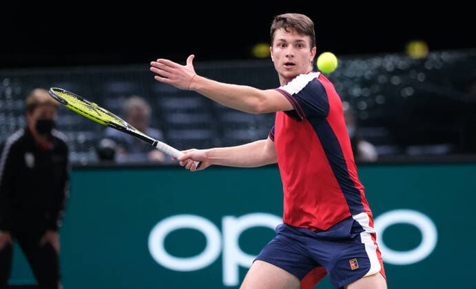 November 2, 2021, Paris, France: Serbian player MIOMIR KECMANOVIC returns the ball to French player GAEL MONFILS during the Rolex Paris Masters 1000 tournament at Paris Accor Arena Stadium - Paris France..GAEL MONFILS won 4:6 7:5 6:3 Paris France - ZUMAp119 20211102_zaf_p119_096 Copyright: xPierrexSteveninx