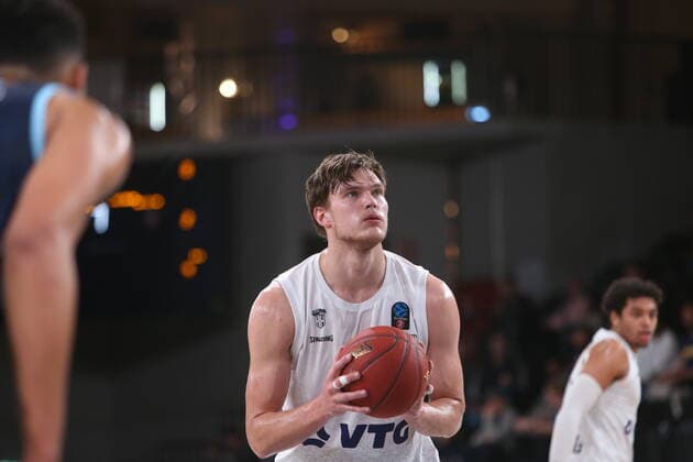 Basketball EuroCup, Hamburg Towers Morabank Andorra Oldenburg, Hamburg, 02 11 2021 Maik Kotsar Towers Hamburg Germany