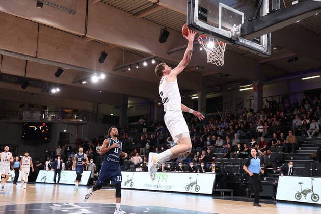 Basketball EuroCup, Hamburg Towers Morabank Andorra Oldenburg, Hamburg, 02 11 2021 Lukas Meisner Towers Hamburg Germany