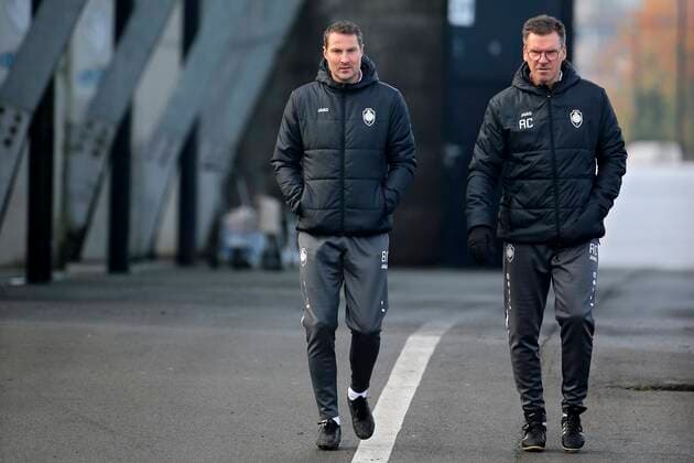 ANTWERPEN, BELGIUM - NOVEMBER 03 : Brian Priske head coach of Antwerp FC and Rudi Cossey assistant coach of Antwerp FC pictured during a training session of Antwerp ahead of the UEFA Europa League Group stage - Group D match against Fenerbahce on November 3, 2021 in Antwerpen, Belgium, 3 11 2021 ( Antwerp v Fenerbahce - Media activities 3 11 2021 - UEFA Europa League PhotoNews Panoramic 