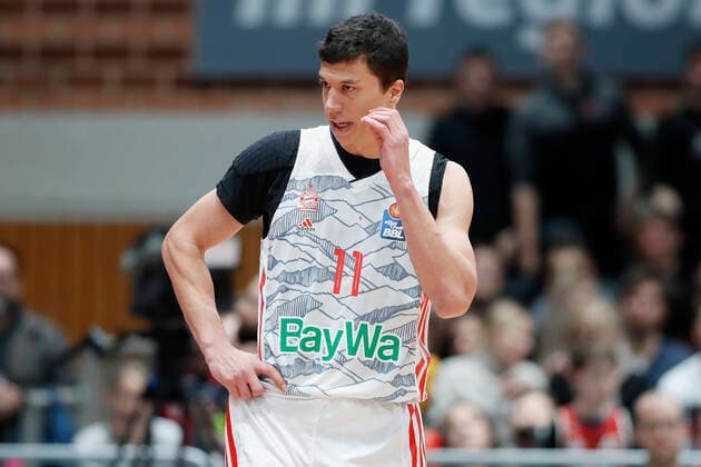 02 11 2021, Basketball, BBL, Hauptrunde 2021 2022, s Oliver Wuerzburg FC Bayern Muenchen, GER, Wuerzburg, s Oliver Arena Bild v li Vladimir Lucic FC Bayern Muenchen enttaeuscht Copyright: HMBxMedia xHeikoxBecker