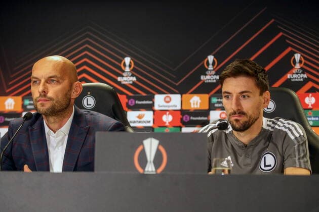 WARSZAWA 03.11.2021 LIGA EUROPY UEFA EUROPA LEAGUE press conference, PK, Pressekonferenz BEFORE GAME LEGIA WARSAW v SSC NAPOLI KONFERENCJA PRASOWA PRZED MECZEM LEGII WARSZAWA Z SSC NAPOLI MAREK GOLEBIEWSKI FILIP MLADENOVIC FOT. MARCIN SZYMCZYK FOTOPYK NEWSPIX.PL --- Newspix.pl  211103MSZ004