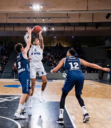 Oriol Pauli Andorra , Caleb Homesley Towers , Amine Noua Andorra 7days Euro Cup, Basketball season 2021 2022, 03 game 02 11 21, Hamburg, Hamburg Towers vs Morabanc Andorra, Â