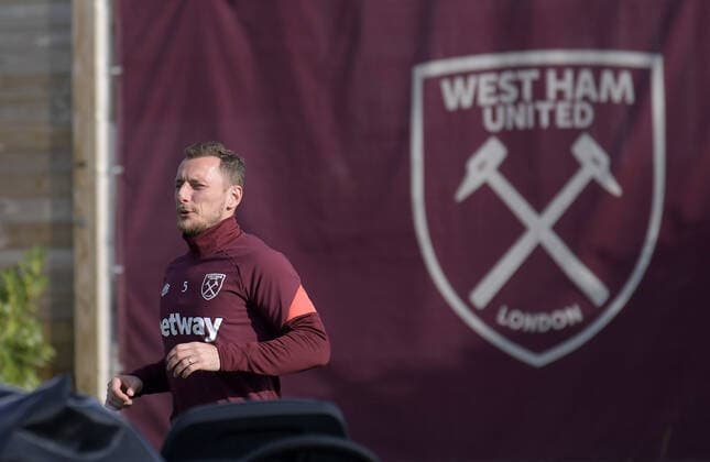 Mandatory Credit: Photo by Avril Husband West Ham United Shutterstock (12585911a) Vladimir Coufal of West Ham United comes out for training West Ham United First Team Training, Rush Green Training Ground, London, UK - 03 Nov2021 EDITORIAL USE ONLY No use with unauthorised audio, video, data, fixture lists, club league logos or live services. Online in-match use limited to 120 images, no video emulation. No use in betting, games or single club league player publications. West Ham United First Team Training, Rush Green Training Ground, London, UK - 03 Nov2021 EDITORIAL USE ONLY No use with unauthorised audio, video, data, fixture lists, club league logos or live services. Online in-match use limited to 120 images, no video emulation. No use in betting, games or single club league player publications. Copyright: xAvrilxHusband WestxHamxUnited Shutterstockx 12585911a