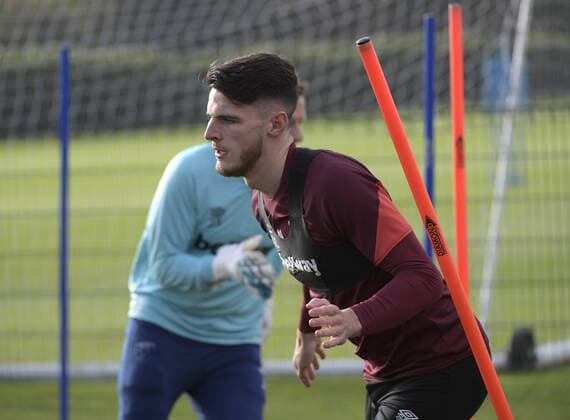 Mandatory Credit: Photo by Avril Husband West Ham United Shutterstock (12585911x) Declan Rice of West Ham United goes through some drills during training West Ham United First Team Training, Rush Green Training Ground, London, UK - 03 Nov2021 EDITORIAL USE ONLY No use with unauthorised audio, video, data, fixture lists, club league logos or live services. Online in-match use limited to 120 images, no video emulation. No use in betting, games or single club league player publications. West Ham United First Team Training, Rush Green Training Ground, London, UK - 03 Nov2021 EDITORIAL USE ONLY No use with unauthorised audio, video, data, fixture lists, club league logos or live services. Online in-match use limited to 120 images, no video emulation. No use in betting, games or single club league player publications. Copyright: xAvrilxHusband WestxHamxUnited Shutterstockx 12585911x