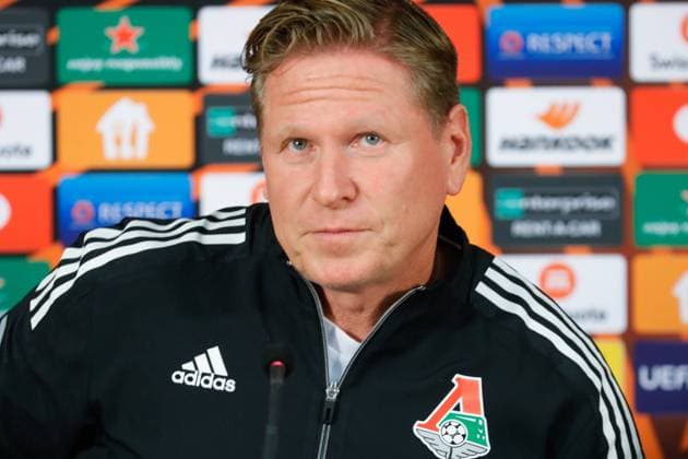 ISTANBUL, TURKEY - NOVEMBER 3, 2021: Lokomotiv Moscow s head coach Markus Gisdol gives a press conference, PK, Pressekonferenz ahead of the 2021 22 UEFA Europa League Group Stage match against Galatasaray at Ali Sami Yen Stadium. Mikhail Japaridze TASS  TS116B24