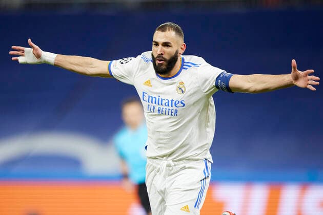 Sport Bilder des Tages November 3, 2021, Madrid, Madrid, Spain: KARIM BENZEMA of Real Madrid celebrating after scoring a goal during the Champions League football match between Real Madrid and Shakhtar Donetsk at Santiago Bernabeu Stadium in Madrid, Spain, November 3, 2021 Madrid Spain - ZUMAa206 20211103_zsp_a206_018 Copyright: xRubenxAlbarranx