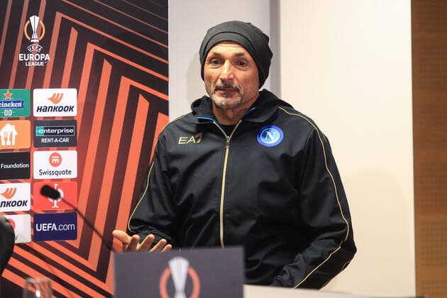 03.11.2021 Warszawa Pilka nozna Liga Europy 2021 2022 Konferencja prasowa SSC Napoli N z trener Luciano Spalletti Foto Adam Starszynski PressFocus 11.03.2021 Warsaw Football Europa League 2021 2022 press conference, PK, Pressekonferenz of SSC Napoli trener Luciano Spalletti Credit Adam Starszynski PressFocus NEWSPIX.PL --- Newspix.pl  20211103PF_AS011
