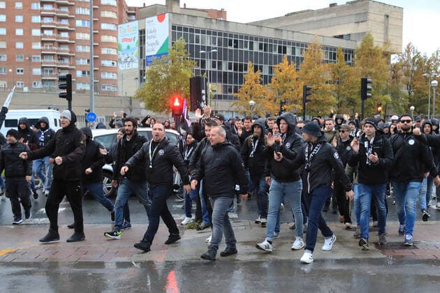 SOCCER - UEFA EL, Sociedad vs Sturm SAN SEBASTIAN,SPAIN,04.NOV.21 - SOCCER - UEFA Europa League, group stage, Real Sociedad vs SK Sturm Graz. Image shows fans of Sturm.  GEPAxpictures xMarioxBuehner