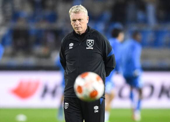 Mandatory Credit: Photo by Simon Dael Shutterstock (12587229ak) David Moyes manager of West Ham United during warm up Genk v West Ham United, UEFA Europa League Group H, Football Cegeka Arena, Genk, Belgium - 04 Nov 2021 Genk v West Ham United, UEFA Europa League Group H, Football Cegeka Arena, Genk, Belgium - 04 Nov 2021  Copyright: xSimonxDael Shutterstockx 12587229ak