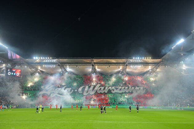 WARSZAWA 04.11.2021 MECZ 4. KOLEJKA GRUPA C LIGA EUROPY SEZON 2021 22 --- UEFA EUROPA LEAGUE GROUP C MATCH IN WARSAW: LEGIA WARSZAWA - SSC NAPOLI KIBICE LEGII OPRAWA FOT. JACEK PRONDZYNSKI FOTOPYK NEWSPIX.PL --- Newspix.pl  211104JAC001