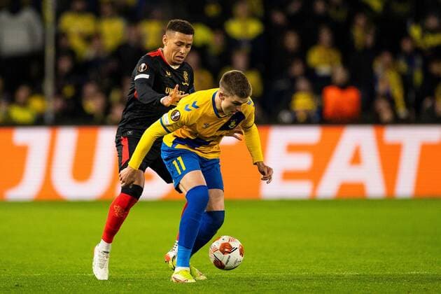 Mandatory Credit: Photo by Kirk O Rourke Shutterstock (12587237o) Rangers captain James Tavernier battles for the ball during the Europa League match at Brøndby Stadium, Copenhagen. Brondby v Rangers, UEFA Europa League Group A, Football, Brondy Stadium, Brondbyvester, Denmark - 04 Nov 2021 Brondby v Rangers, UEFA Europa League Group A, Football, Brondy Stadium, Brondbyvester, Denmark - 04 Nov 2021 Copyright: xKirkxO Rourke Shutterstockx 12587237o