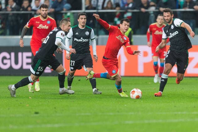 04.11.2021, Warszawa, pilka nozna, Liga Europy, Legia Warszawa - SSC Napoli, N z Artur Jedrzejczyk (Legia), Josue Pesqueira (Legia), Hirving Lozano (Napoli), Mateusz Wieteska (Legia), fot. Tomasz Jastrzebowski Foto Olimpik 04.11.2021, Warszawa, football, UEFA Europa League, Legia Warsaw - SSC Napoli, N z Artur Jedrzejczyk (Legia), Josue Pesqueira (Legia), Hirving Lozano (Napoli), Mateusz Wieteska (Legia), fot. Tomasz Jastrzebowski Foto Olimpik NEWSPIX.PL --- Newspix.pl  20211104TOMJ2966