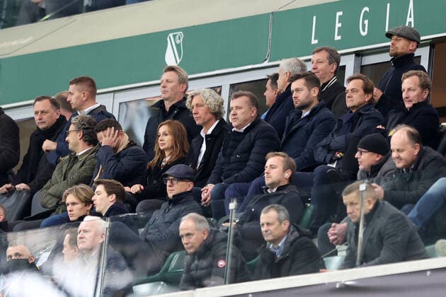 WARSZAWA 04.11.2021 MECZ 4. KOLEJKA GRUPA C LIGA EUROPY SEZON 2021 22 --- UEFA EUROPA LEAGUE GROUP C MATCH IN WARSAW: LEGIA WARSZAWA - SSC NAPOLI TOMASZ ZAHORSKI RAFAL TRZASKOWSKI ANNA MIODUSKA DARIUSZ MIODUSKI CEZARY KULESZA ANDRZEJ HALICKI FOT. PIOTR KUCZA FOTOPYK NEWSPIX.PL --- Newspix.pl  211104PYK0040