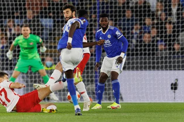 Leicester City v Spartak Moscow Europa League 04 11 2021. Leicester City Defender Daniel Amartey (18) gets an early shot in during the Europa League match between Leicester City and Spartak Moscow at the King Power Stadium, Leicester, England on 4 November 2021. Leicester King Power Stadium Leicestershire England Editorial use only , Copyright: xJohnxMallettx PSI-13965-0006