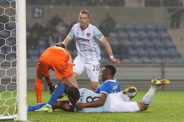 KRC Genk v West Ham United UEFA Europa League Pablo Fornals of West Ham United is denied late in the game during the UEFA Europa League Group H match at Cegeka Arena, Genk Content Not Available For UK Newspapers Copyright: xPaulxChestertonx FIL-16067-0141