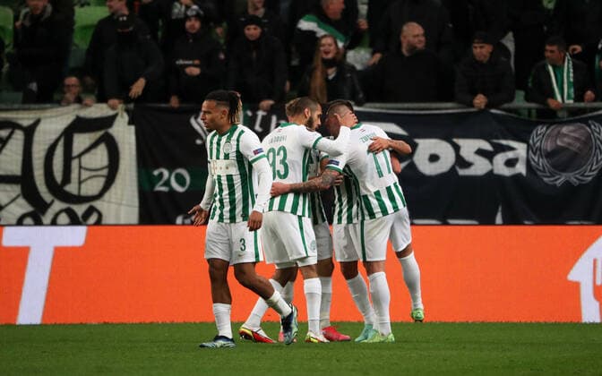 Football, Men, 2021 2022 season, UEFA Europa League Group G, Matchday 4 , Ferencvaros Budapest Celtic Glasgow, Budapest, cheering after goal to 1 1 by Oleksandr Zubkov r , Ferencvaros Budapest , 04 11 2021, Copyright: xSzilviaxMichellerx xMatthiasxKocx