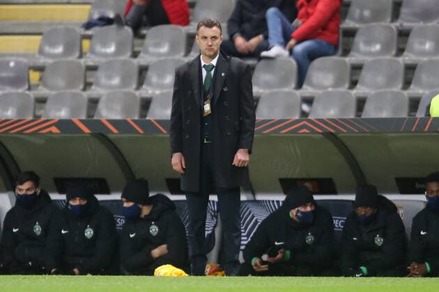 FOOTBALL, FUSSBALL - Genchev, coach of Ludogorets Razograd during the Europa League match between SC Braga and Ludogorets Razograd. Estadio Municipal Braga, Portugal, 4th November. Photo: IMAGO Pedro Benavente
