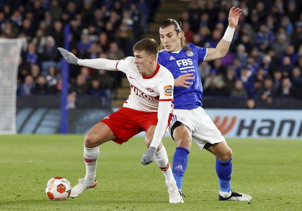 LEICESTER, UNITED KINGDOM - NOVEMBER 4, 2021: Spartak s Alexander Sobolev (L) and Leicesterâ€™s Caglar Soyuncu in action in the 2021 22 UEFA Europa League Group C Round 4 match between Leicester City FC and Spartak Moscow at the King Power Stadium. Grigory Dukor TASS  TS116D6F