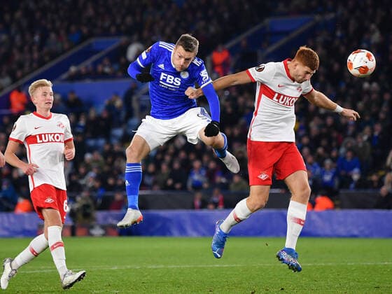 Football - 2021 2022 UEFA Europa League - Group C - Round Four - Leicester City vs Spartak Moscow - King Power Stadium - Thursday 4th November 2021 Leicester City s Jamie Vardy heads wide. COLORSPORT Ashley Western 