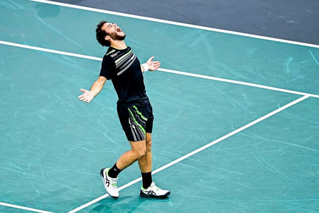 joie d Hugo Gaston (Fra) en fin de match TENNIS : Rolex Paris Masters J4 - Paris - 04 11 2021 JBAutissier Panoramic 