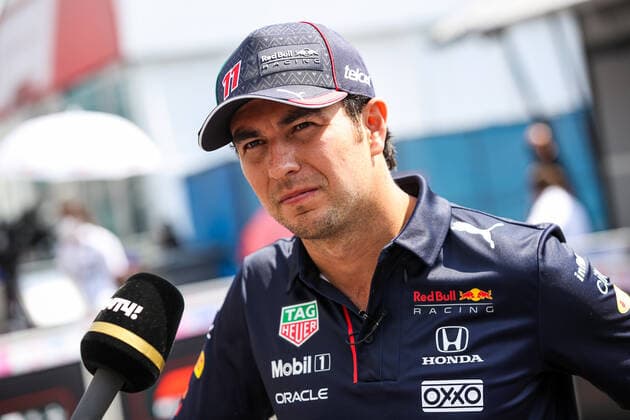 PEREZ Sergio (mex), Red Bull Racing Honda RB16B, portrait during the Formula 1 Gran Premio De La Ciudad De Mexico 2021, Mexico City Grand Prix, 18th round of the 2021 FIA Formula One World Championship, WM, Weltmeisterschaft from November 5 to 7, 2021 on the Autodromo Hermanos Rodriguez, in Mexico City, Mexico - F1 - MEXICO CITY GRAND PRIX 2021 DPPI Panoramic  20211104_GOODEN_FG0O9182