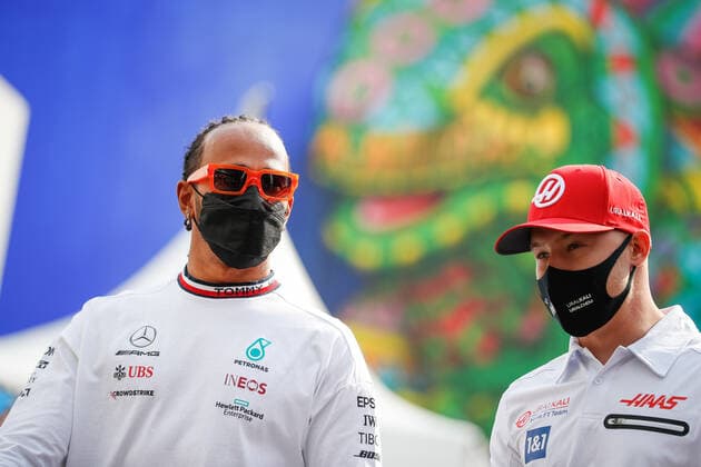 HAMILTON Lewis (gbr), Mercedes AMG F1 GP W12 E Performance, MAZEPIN Nikita (rus), Haas F1 Team VF-21 Ferrari, portrait during the Formula 1 Gran Premio De La Ciudad De Mexico 2021, Mexico City Grand Prix, 18th round of the 2021 FIA Formula One World Championship, WM, Weltmeisterschaft from November 5 to 7, 2021 on the Autodromo Hermanos Rodriguez, in Mexico City, Mexico - F1 - MEXICO CITY GRAND PRIX 2021 DPPI Panoramic  00121037__V2_1089