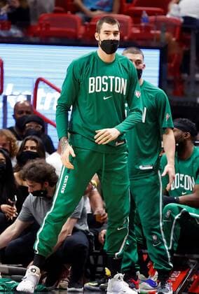 Boston Celtics forward Juancho Hernangomez watches from the bench during a NBA, Basketball Herren, USA basketball game between the Miami Heat and the Boston Celtics, at FTX Arena in Miami, Florida, US, 04 November 2021. Boston Celtics at Miami Heat !ACHTUNG: NUR REDAKTIONELLE NUTZUNG!  Copyright: xRHONAxWISEx AME4774 20211105-ebfe3ec669336bfdbb63e3a6b2e7eda908a530a3