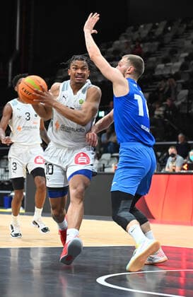 05 11 2021 Basketball Season 2021 2022 2 Bundesliga Pro A 08 Matchday Nürnberg Falcons Basketball Club NBC PS Karlsruhe Lions AlSch Evan Derek Taylor 10, Nürnberg Falcons BC NBC Ferdinand Zylka 10, Karlsruhe Lions