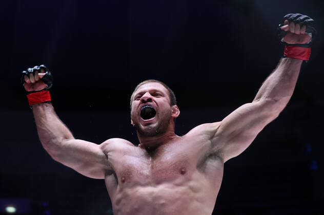 Bilder des Jahres 2021, Sport 11 November Sport Themen der Woche KW44 Sport Bilder des Tages MOSCOW, RUSSIA - NOVEMBER 5, 2021: Russia s Ivan Shtyrkov after winning his heavyweight (93,4kg) bout against Russia s Artur Astakhov during ACA 131, an MMA tournament held by the Absolute Championship Akhmat, at the Basket Hall Moscow Arena. Sergei Savostyanov TASS  TS116E41