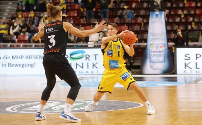Ludwigsburg , Basketball easycredit BBL Bundesliga MHP Riesen Ludwigsburg vs NINERS Chemnitz , Jordan Hulls Riesen
