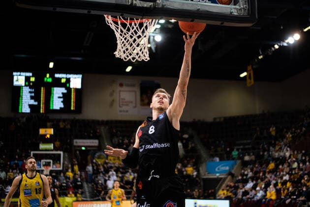 Niklas Wimberg Niners Chemnitz at the basket, GER, MHP Riesen Ludwigsburg vs Niners Chemnitz, 05 11 2021, 7 Matchday easycredit Basketball Bundesliga, Season 2021 2022 GER, MHP Riesen Ludwigsburg vs Niners Chemnitz, 05 11 2021, 7 Matchday easycredit Basketball Bundesliga, Season 2021 2022 Ludwigsburg Copyright: xEibner MichaelxMemmlerx EP_MMR