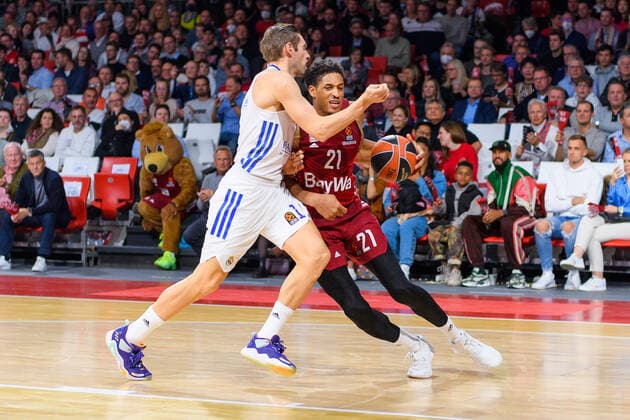 Juan Nunez Garcia Real Madrid, 2 vs Augustine Rubit FC Bayern Muenchen Basketball, 21 FC Bayern Muenchen vs Real Madrid, Basketball, Euroleague, Matchday 8, Season 2021 2022, 05 11 2021 FC Bayern Muenchen vs Real Madrid, Basketball, Euroleague, Matchday 8, Season 2021 2022, 05 11 2021 Munich. Copyright: xEibnerxPressefoto HeikexFeinerx EP_HFR