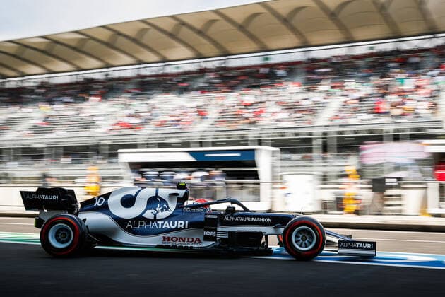 10 GASLY Pierre (fra), Scuderia AlphaTauri Honda AT02, action during the Formula 1 Gran Premio De La Ciudad De Mexico 2021, Mexico City Grand Prix, 18th round of the 2021 FIA Formula One World Championship, WM, Weltmeisterschaft from November 5 to 7, 2021 on the Autodromo Hermanos Rodriguez, in Mexico City, Mexico - F1 - MEXICO CITY GRAND PRIX 2021 DPPI Panoramic  00121037__V2_1662