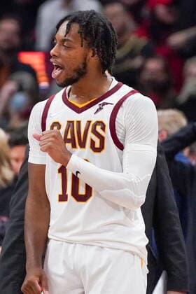 November 5, 2021, Toronto, ON, Canada: Cleveland Cavaliers guard Darius Garland (10) celebrates defeating the Toronto Raptors during second half NBA, Basketball Herren, USA action in Toronto on Friday, November 5, 2021. Canada News - November 5, 2021  - ZUMAc35_ 20211105_zaf_c35_117 Copyright: xEvanxBuhlerx