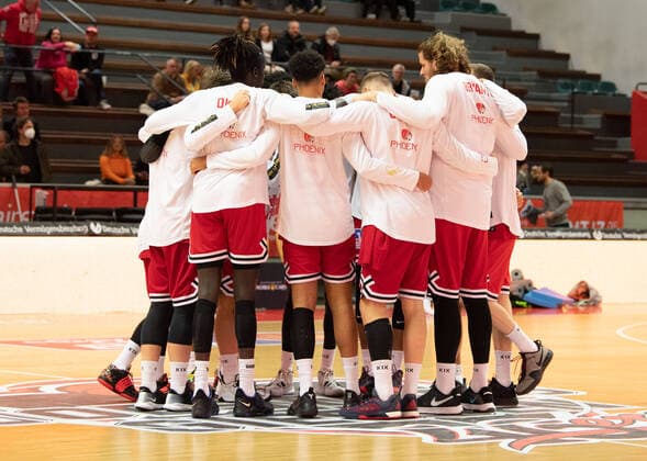 06 11 2021, xsltx, Basketball BBL Bundesliga, Giessen 46ers HAKRO Merlins Crailsheim emspor, v l Settling in of Giessen 46ers for the match against Crailsheim DFL DFB REGULATES PROHIBIT ANY USE OF PHOTOGRAPHS as IMAGE SEQUENCES and or QUASI VIDEO Giessen