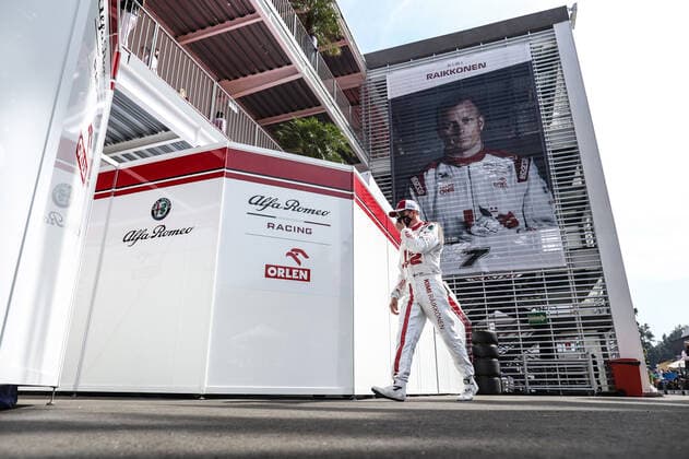 RAIKKONEN Kimi (fin), Alfa Romeo Racing ORLEN C41, portrait during the Formula 1 Gran Premio De La Ciudad De Mexico 2021, Mexico City Grand Prix, 18th round of the 2021 FIA Formula One World Championship, WM, Weltmeisterschaft from November 5 to 7, 2021 on the Autodromo Hermanos Rodriguez, in Mexico City, Mexico - F1 - MEXICO CITY GRAND PRIX 2021 DPPI Panoramic  AV6_0742