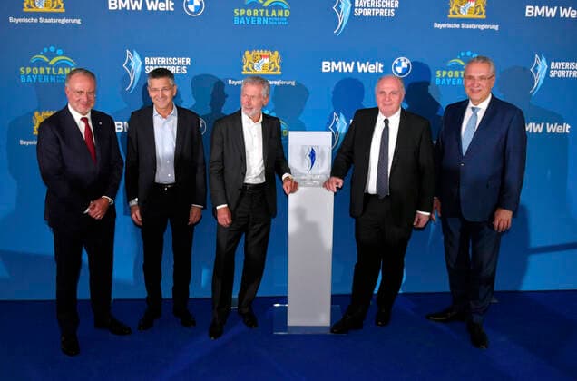 06 11 2021, Bavarian Sports Award 2021 in the BMW World Munich, red carpet before the gala, from left to right Chairman Karl Heinz Rummenigge FC Bayern München , President Herbert Hainer FC Bayern , Paul Breitner FC Bayern , Honorary President Uli Hoeness FC Bayern , Minister of the Interior Joachim Hermann
