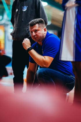 BB 2BL BSW Sixers TKS 49ers coach Vladimir Pastushenko TKS 49ers during the 2021 season 22 men in the Barmer 2 Bundesliga ProB between BSW Sixers and TKS 49ers at Ballsporthalle Sandersdorf on 6 November 2021 in Sandersdorf, Saxony Anhalt, Germany