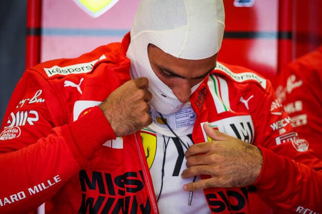 SAINZ Carlos (spa), Scuderia Ferrari SF21, portrait during the Formula 1 Gran Premio De La Ciudad De Mexico 2021, Mexico City Grand Prix, 18th round of the 2021 FIA Formula One World Championship, WM, Weltmeisterschaft from November 5 to 7, 2021 on the Autodromo Hermanos Rodriguez, in Mexico City, Mexico - F1 - MEXICO CITY GRAND PRIX 2021 DPPI Panoramic  20211106_GOODEN_FGO00577